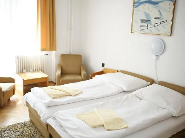 Hotel Bara Gellert Boedapest Gasthuis